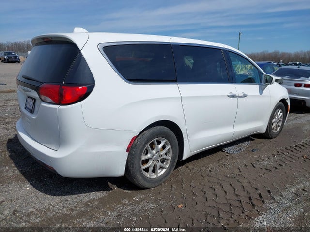 Продаж на аукціоні авто 2020 Chrysler Pacifica Touring, vin: 2C4RC1FG8LR266899, номер лоту: 44606344