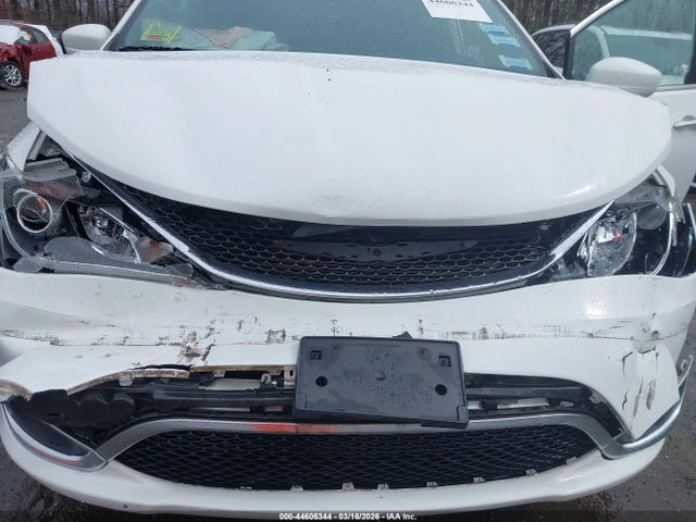 Продаж на аукціоні авто 2020 Chrysler Pacifica Touring, vin: 2C4RC1FG8LR266899, номер лоту: 44606344