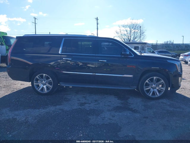 1GYS4SKJ9FR562072 Cadillac Escalade Esv Luxury