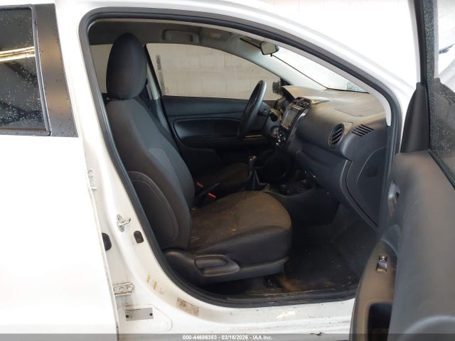 2018 MITSUBISHI MIRAGE ML32A3HJ1JH009039 Photo 4