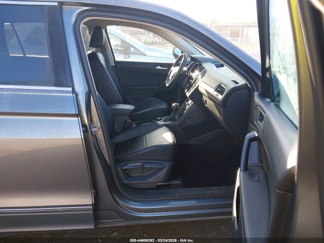 2021 Volkswagen Tiguan 2.0t Se/2.0t Se R-line Black/2.0t Sel მანქანა იყიდება აუქციონზე, vin: 3VV2B7AX3MM156271, აუქციონის ნომერი: 44606362