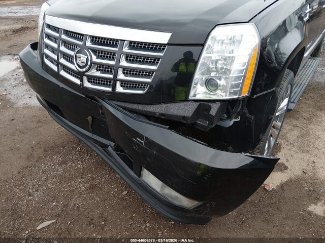 2011 CADILLAC ESCALADE 1GYS4CEF5BR364046 Photo 5