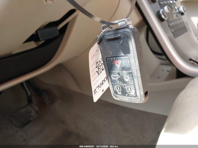 2010 VOLVO XC60 YV4960DZXA2060000 Photo 10