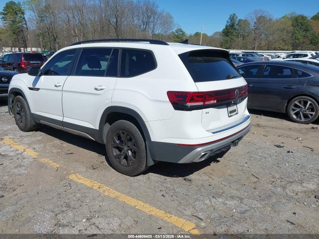 Продажа на аукционе авто 2024 Volkswagen Atlas 2.0t Peak Edition Se W/technology, vin: 1V2CR2CA0RC556841, номер лота: 44606405