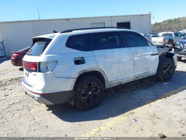 Продажа на аукционе авто 2024 Volkswagen Atlas 2.0t Peak Edition Se W/technology, vin: 1V2CR2CA0RC556841, номер лота: 44606405