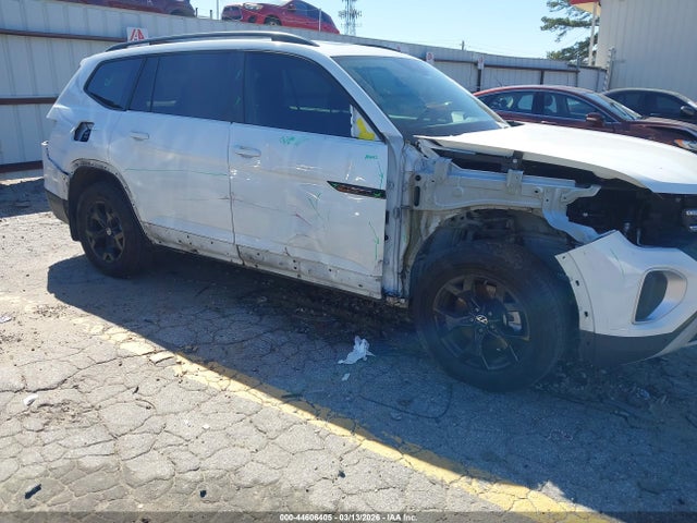 Продажа на аукционе авто 2024 Volkswagen Atlas 2.0t Peak Edition Se W/technology, vin: 1V2CR2CA0RC556841, номер лота: 44606405
