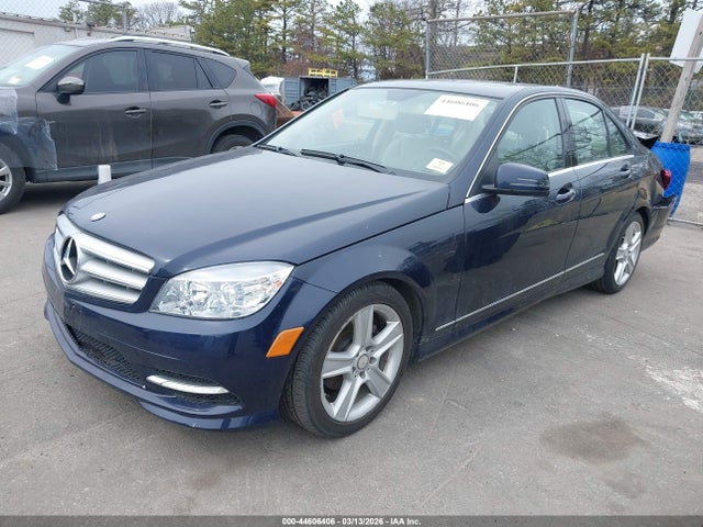 2011 Mercedes-benz C 300 Luxury 4matic/sport 4matic მანქანა იყიდება აუქციონზე, vin: WDDGF8BB1BF526105, აუქციონის ნომერი: 44606406