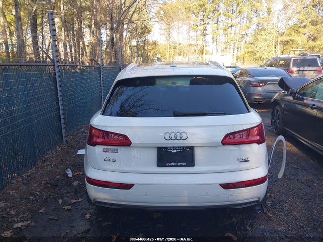 44606425 :رقم المزاد ، WA1BNAFY0J2006314 vin ، 2018 Audi Q5 2.0t Premium مزاد بيع