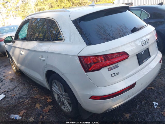 44606425 :رقم المزاد ، WA1BNAFY0J2006314 vin ، 2018 Audi Q5 2.0t Premium مزاد بيع