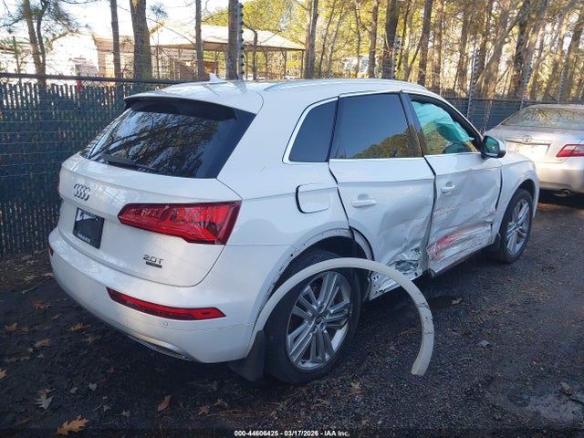 44606425 :رقم المزاد ، WA1BNAFY0J2006314 vin ، 2018 Audi Q5 2.0t Premium مزاد بيع