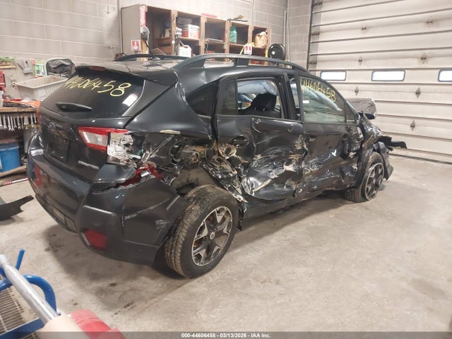 2018 SUBARU CROSSTREK JF2GTAAC5J9272613 Photo 3