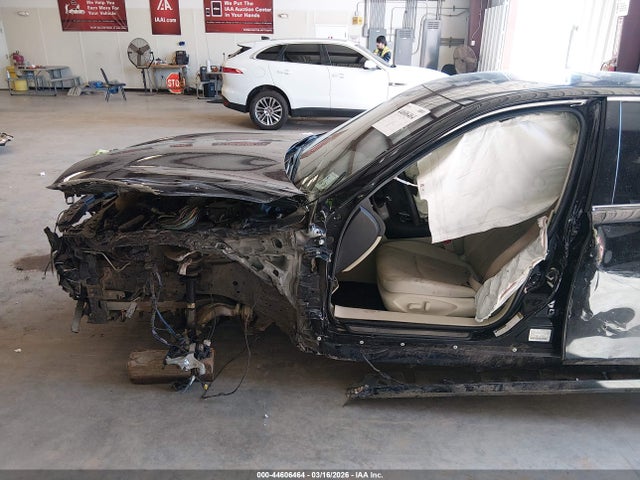 44606464 :رقم المزاد ، JN1EV7AP6HM739229 vin ، 2017 Infiniti Q50 3.0t Signature Edition مزاد بيع