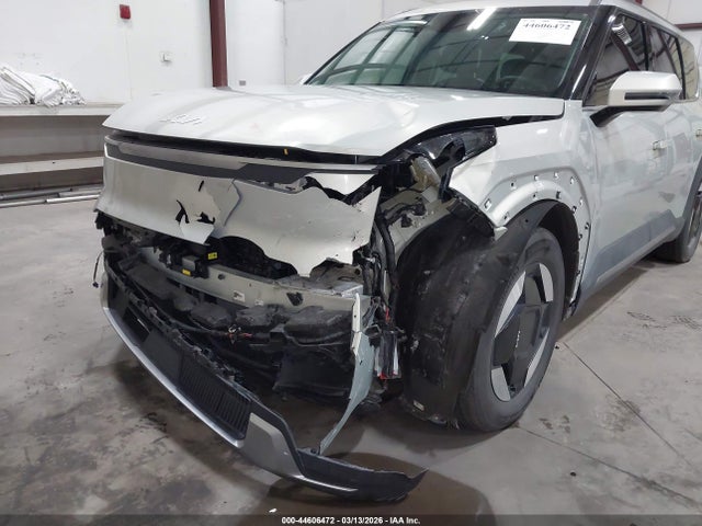 KNDAFFS51R6022291 KIA Ev9 Wind