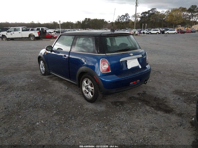 2012 MINI COOPER WMWSU3C58CT256795 Photo 2