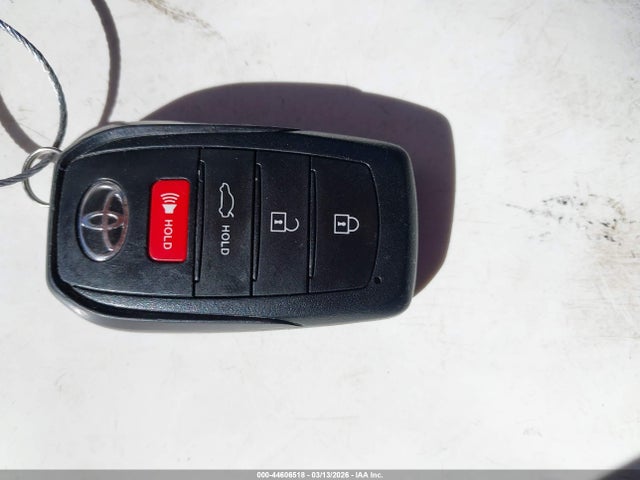 2023 Toyota Crown Xle მანქანა იყიდება აუქციონზე, vin: JTDAAAAF9P3011047, აუქციონის ნომერი: 44606518
