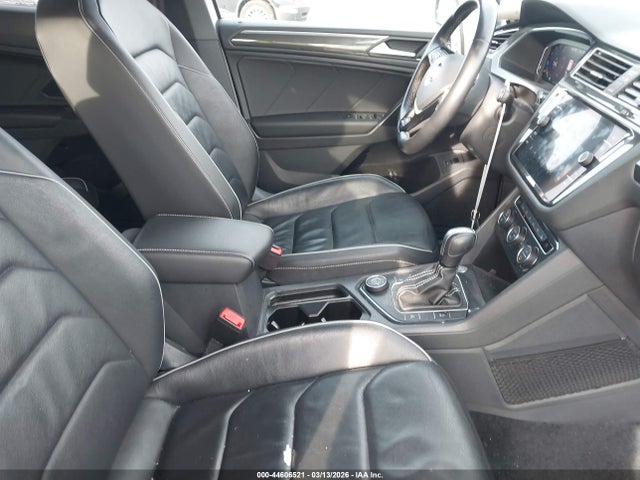 Продаж на аукціоні авто 2021 Volkswagen Tiguan 2.0t Sel Premium R-line, vin: 3VV4B7AX7MM119023, номер лоту: 44606521