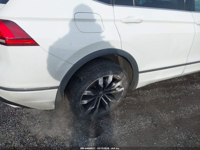 Продаж на аукціоні авто 2021 Volkswagen Tiguan 2.0t Sel Premium R-line, vin: 3VV4B7AX7MM119023, номер лоту: 44606521