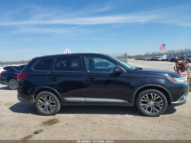 Продаж на аукціоні авто 2016 Mitsubishi Outlander Se, vin: JA4AD3A3XGZ015494, номер лоту: 44606542