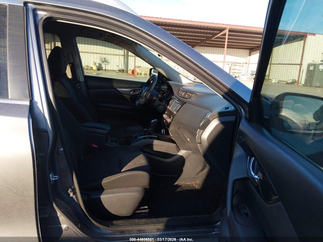 Aukcja sprzedaży 2017 Nissan Rogue Sv, vin: KNMAT2MT4HP612118, numer aukcji: 44606551