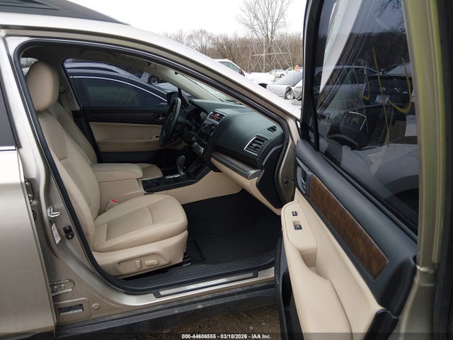 Aukcja sprzedaży 2015 Subaru Outback 3.6r Limited, vin: 4S4BSEJC4F3327450, numer aukcji: 44606555