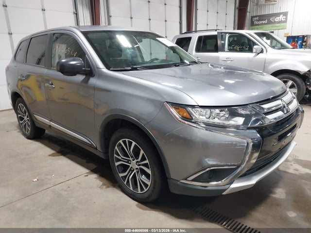 2018 MITSUBISHI OUTLANDER JA4AD2A3XJJ003815 Photo 0