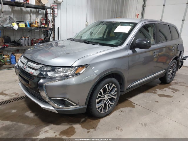 2018 MITSUBISHI OUTLANDER JA4AD2A3XJJ003815 Photo 1