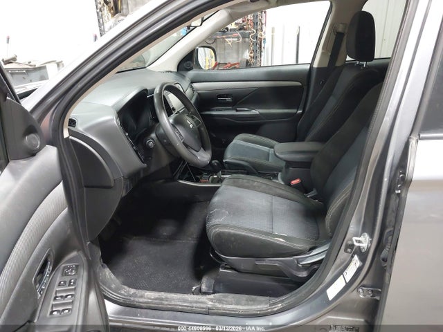 2018 MITSUBISHI OUTLANDER JA4AD2A3XJJ003815 Photo 4