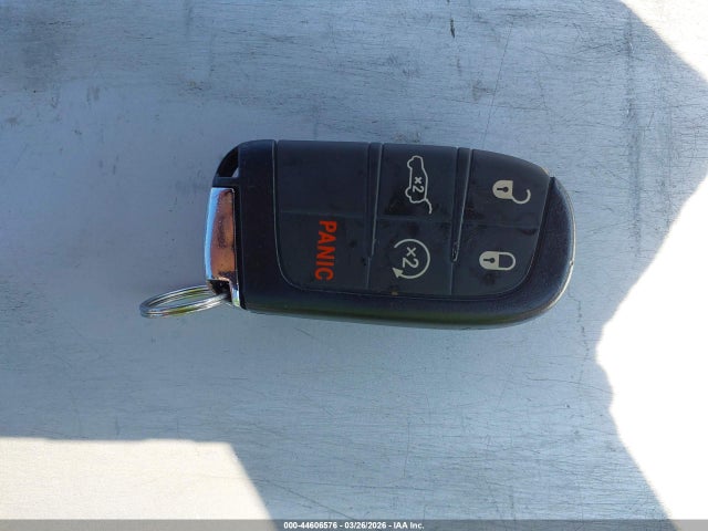 2022 Jeep Compass Latitude 4x4 მანქანა იყიდება აუქციონზე, vin: 3C4NJDBB4NT215688, აუქციონის ნომერი: 44606576