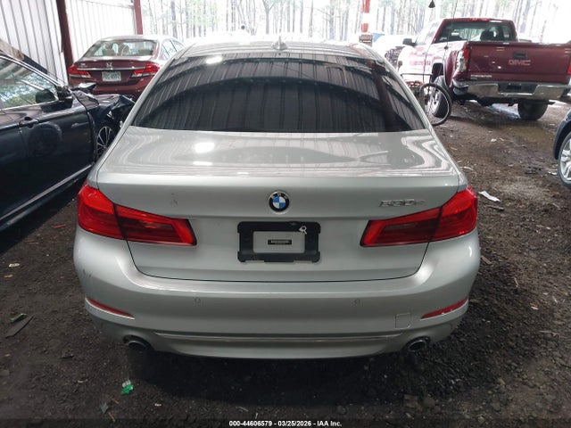44606579 :رقم المزاد ، WBAJB1C54KB375552 vin ، 2019 Bmw 530e Xdrive Iperformance مزاد بيع