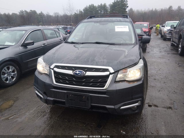 JF2SJAGC0JH511918 Subaru Forester 2.5i Premium