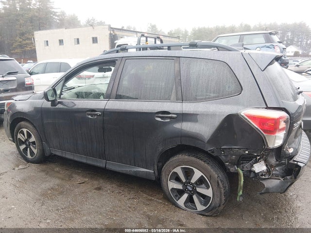 JF2SJAGC0JH511918 Subaru Forester 2.5i Premium