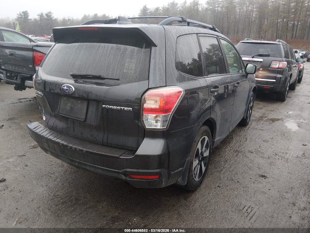 JF2SJAGC0JH511918 Subaru Forester 2.5i Premium
