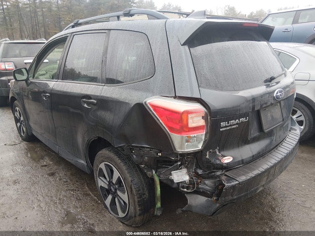 JF2SJAGC0JH511918 Subaru Forester 2.5i Premium