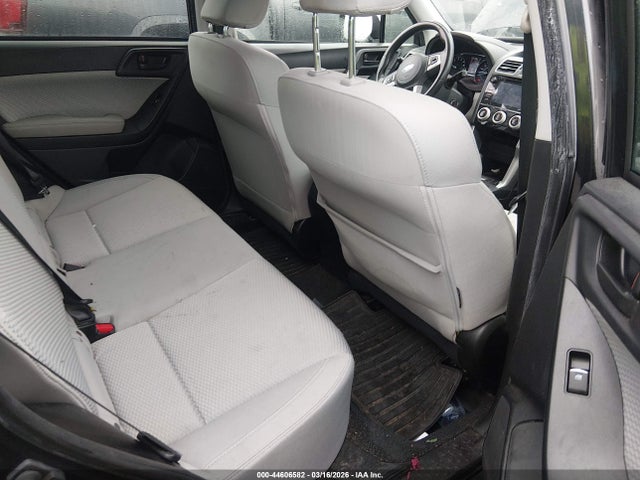 JF2SJAGC0JH511918 Subaru Forester 2.5i Premium