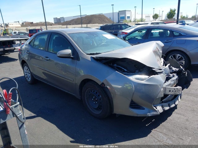 Toyota COROLLA LE 2018 2T1BURHEXJC032401 Image 13