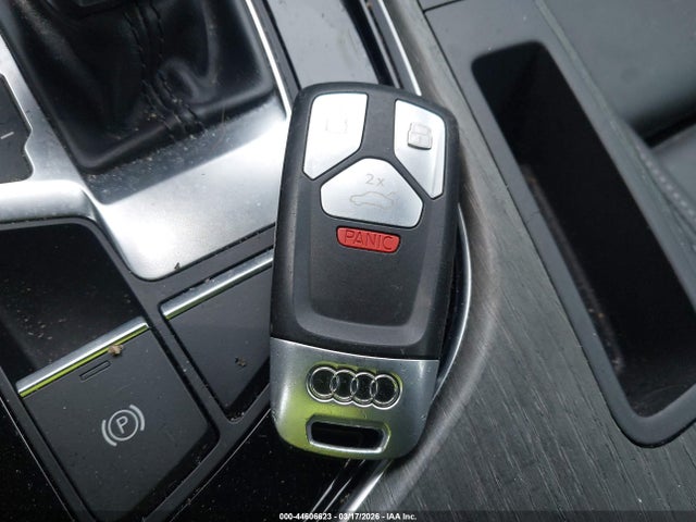 2020 Audi A4 Premium 45 Tfsi Quattro S Tronic მანქანა იყიდება აუქციონზე, vin: WAUDNAF42LA043625, აუქციონის ნომერი: 44606623