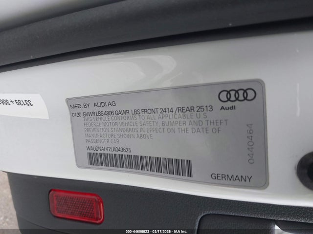 2020 Audi A4 Premium 45 Tfsi Quattro S Tronic მანქანა იყიდება აუქციონზე, vin: WAUDNAF42LA043625, აუქციონის ნომერი: 44606623