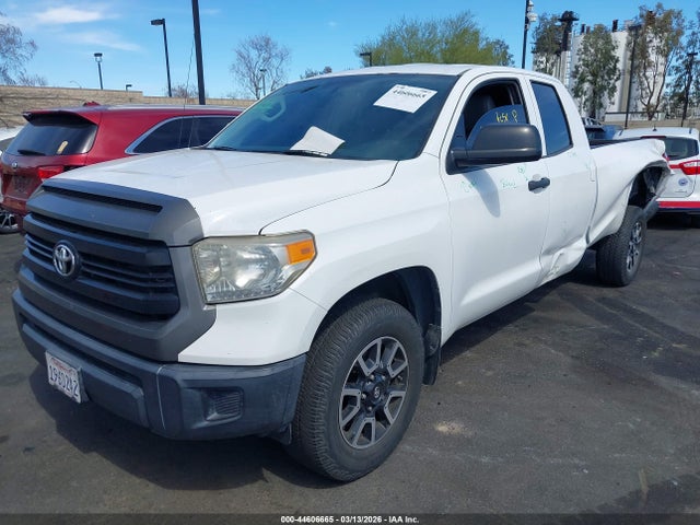 5TFTY5F18GX009226 Toyota Tundra Sr 5.7l V8