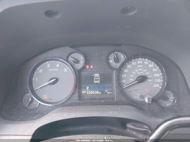 5TFTY5F18GX009226 Toyota Tundra Sr 5.7l V8