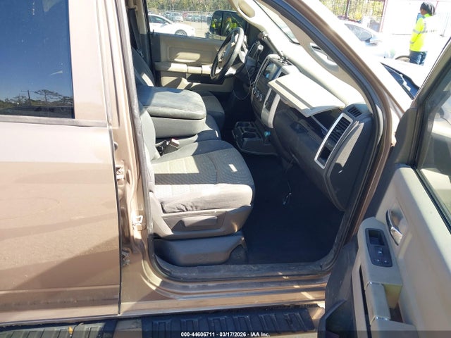 44606711 :رقم المزاد ، 1D3HV18T29S745429 vin ، 2009 Dodge Ram 1500 Slt/sport/trx مزاد بيع