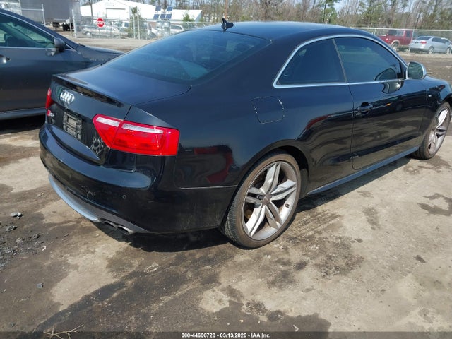 2009 Audi S5 4.2l მანქანა იყიდება აუქციონზე, vin: WAURV78T09A017448, აუქციონის ნომერი: 44606720