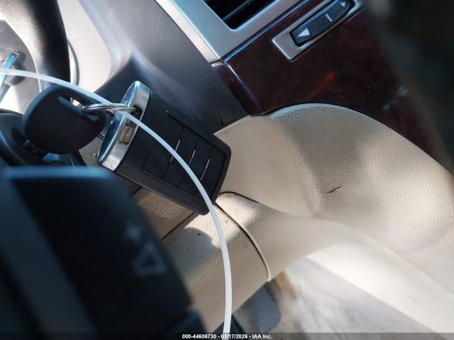 44606730 :رقم المزاد ، 1GYS4CEF3CR286464 vin ، 2012 Cadillac Escalade Premium مزاد بيع