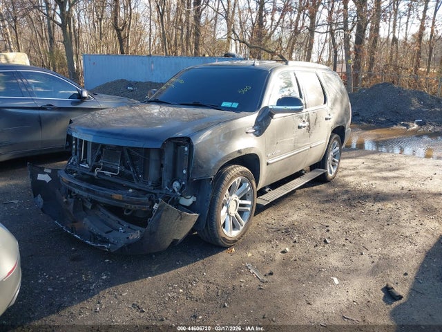 44606730 :رقم المزاد ، 1GYS4CEF3CR286464 vin ، 2012 Cadillac Escalade Premium مزاد بيع