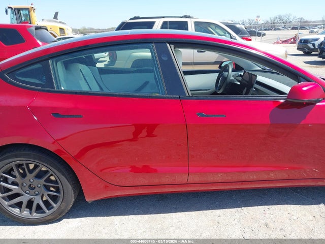 44606745 :رقم المزاد ، 5YJ3E1EB7SF926477 vin ، 2025 Tesla Model 3 Long Range All-wheel Drive مزاد بيع