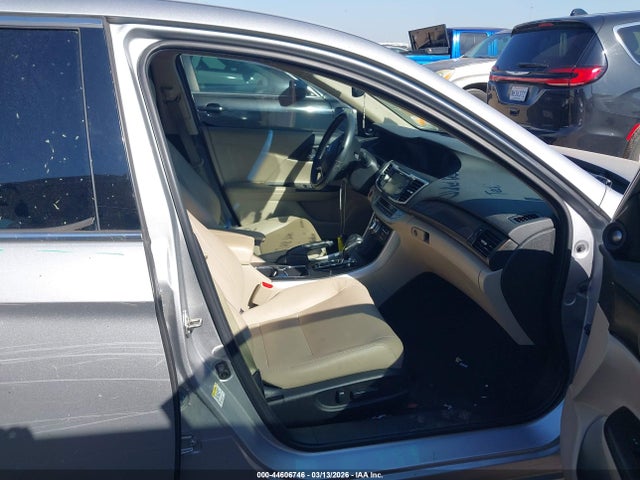 44606746 :رقم المزاد ، 1HGCR6F78FA002898 vin ، 2015 Honda Accord Hybrid Touring مزاد بيع