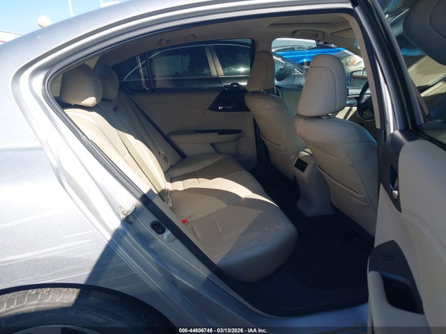 44606746 :رقم المزاد ، 1HGCR6F78FA002898 vin ، 2015 Honda Accord Hybrid Touring مزاد بيع