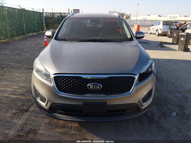 5XYPGDA37GG135989 KIA Sorento 2.4l Lx