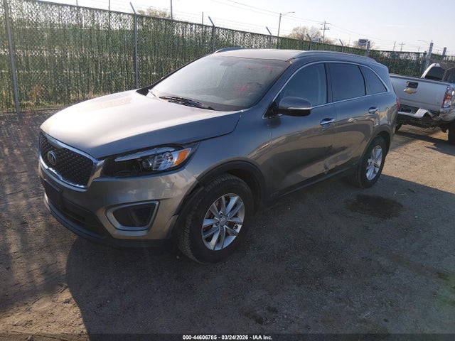 5XYPGDA37GG135989 KIA Sorento 2.4l Lx