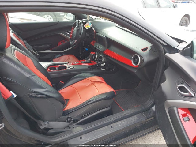 2018 CHEVROLET CAMARO 1G1FB1RS9J0127161 Photo 4