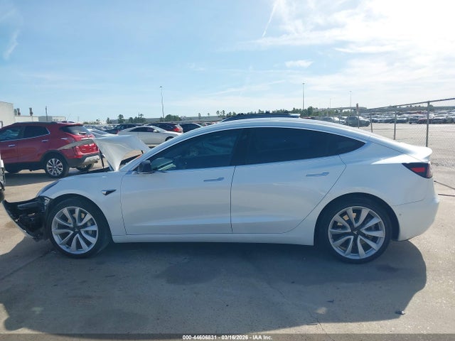 Aukcja sprzedaży 2019 Tesla Model 3 Long Range/mid Range/standard Range/standard Range Plus, vin: 5YJ3E1EA5KF301518, numer aukcji: 44606831